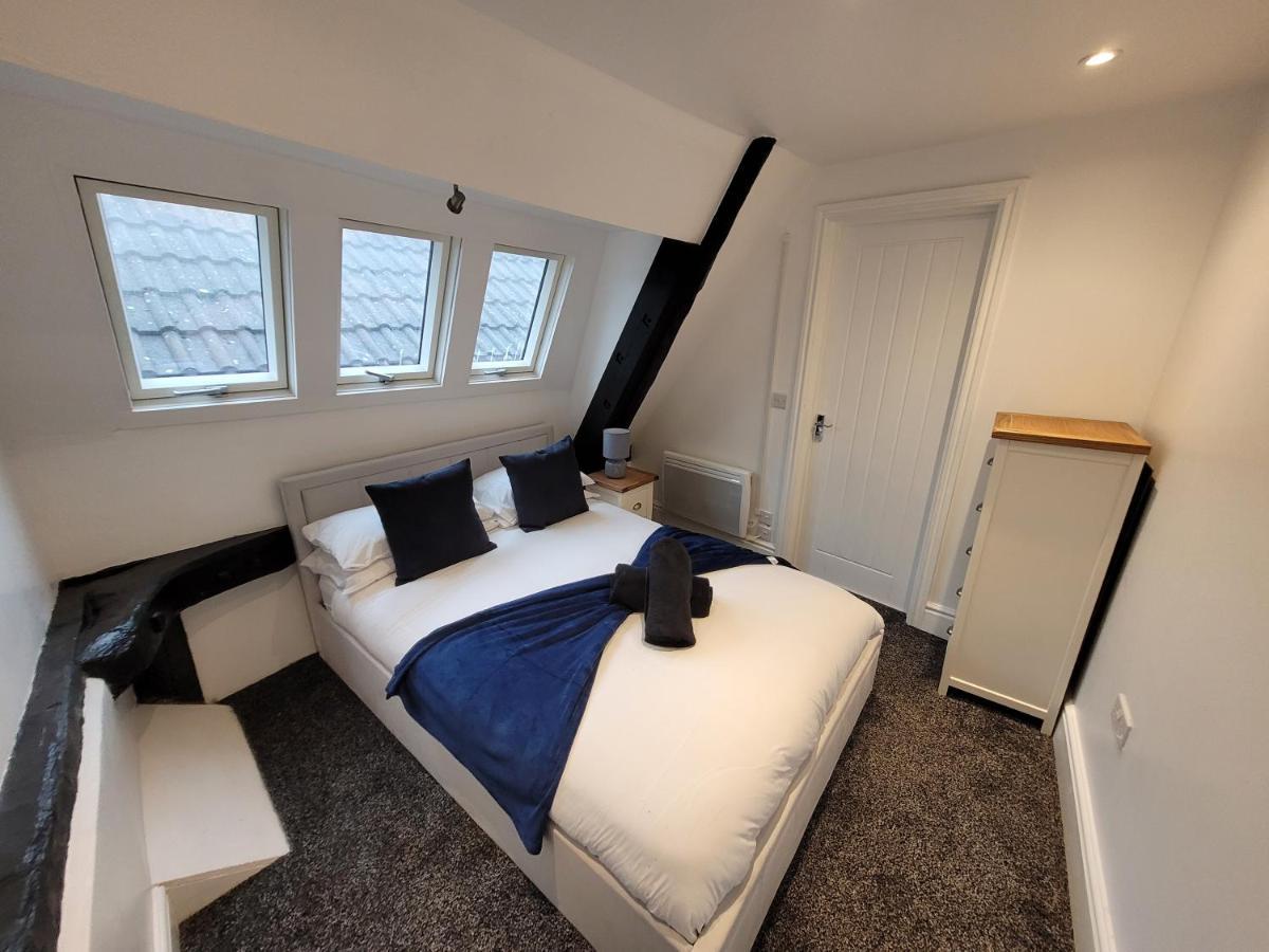 Wallgate House Apartments- Step Back Into History With Catchpole * Colchester
